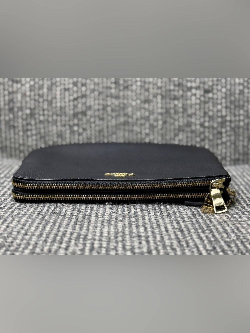 Coach F87587 Double Zip Large Wristlet Wallet Black Pebbled Leather Gold READ - Picture 4 of 14
